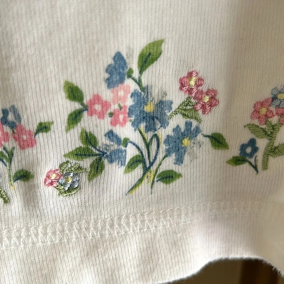 Liz Claiborne (XL) White Floral Button Down Cotton Embroidered Cardigan. - Picture 5 of 9